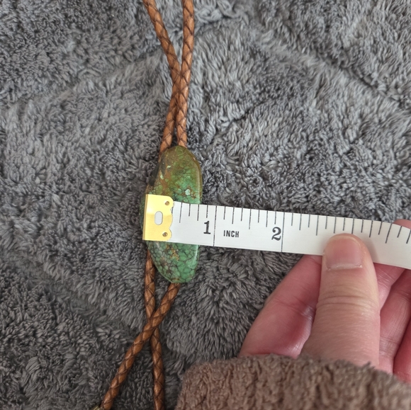Western brown faux leather bolo tie with  Green Turquoise stone Rodeo Festival - Picture 6 of 7